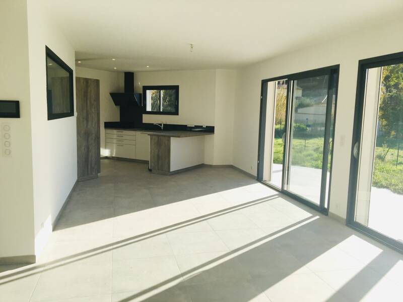 Maison à louer, 105m², SAINT CYR SUR MER