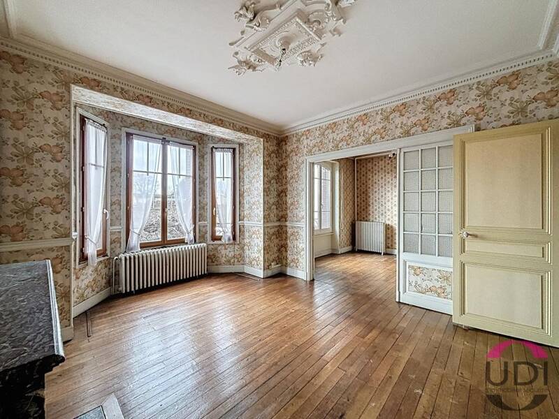 Maison à vendre, 198m², MONTLUCON