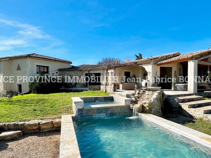 Maison à vendre, 217m², SAINTE CECILE LES VIGNES