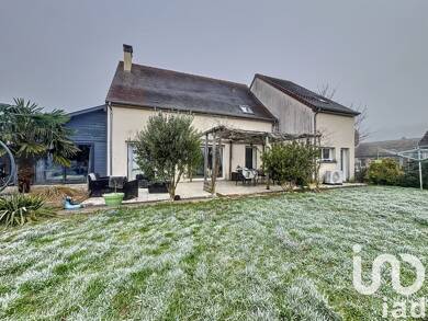 Maison à vendre 239 990 € 7 pièces 6 chambres 158 m² 874 m² de terrain Dame-Marie-les-Bois 37110