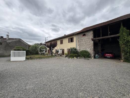 Maison à vendre 269 000 € 9 pièces 5 chambres 185 m² 2 500 m² de terrain Tostat 65140