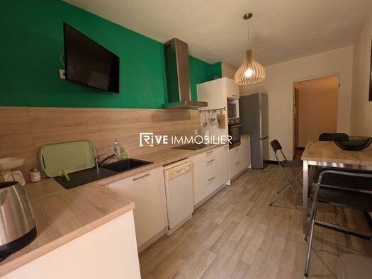 Appartement à louer 1 325 € 3 pièces 2 chambres 86,6 m² RDC Cités Thonon-les-Bains 74200