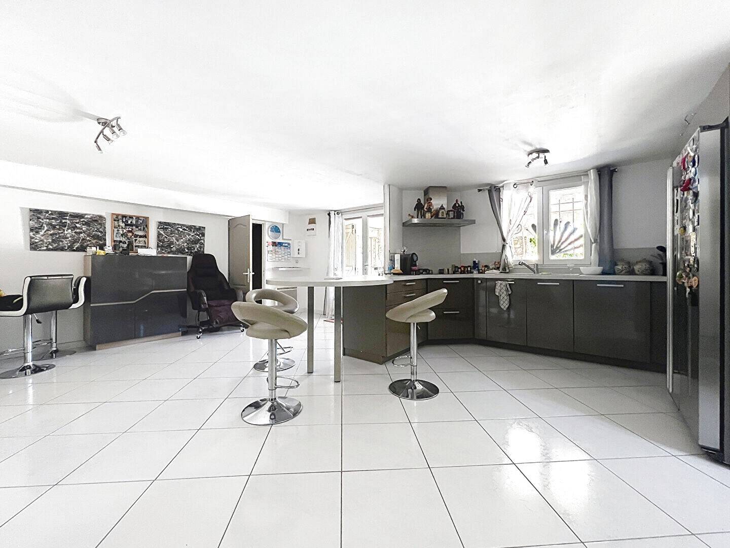 Maison à vendre, 160m², SAINT SAVOURNIN