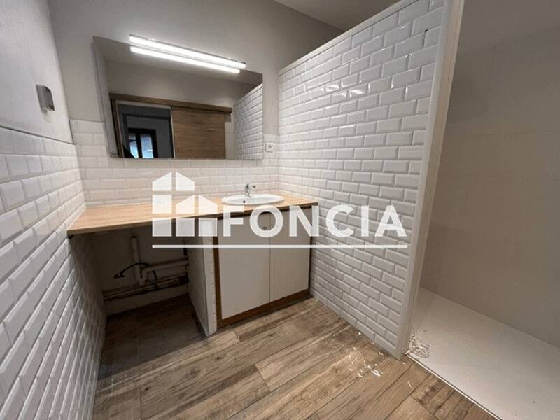 Maison à louer, 74m², SAINTE GEMME MORONVAL