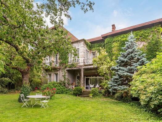 Maison à vendre 550 000 € 18 pièces 7 chambres 435 m² 1 133 m² de terrain La Valette-Croix Berthaud-Saint Martin Saint-Chamond 42400