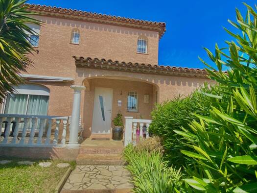 Villa à vendre 290 000 € 4 pièces 3 chambres 126 m² 350 m² de terrain Creissan 34370