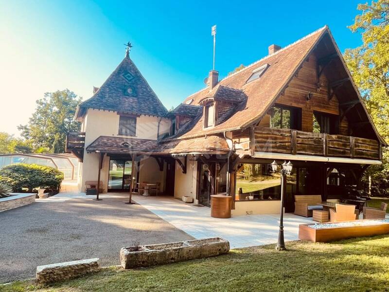 Maison à vendre, 385m², SAINT GEORGES SUR BAULCHE