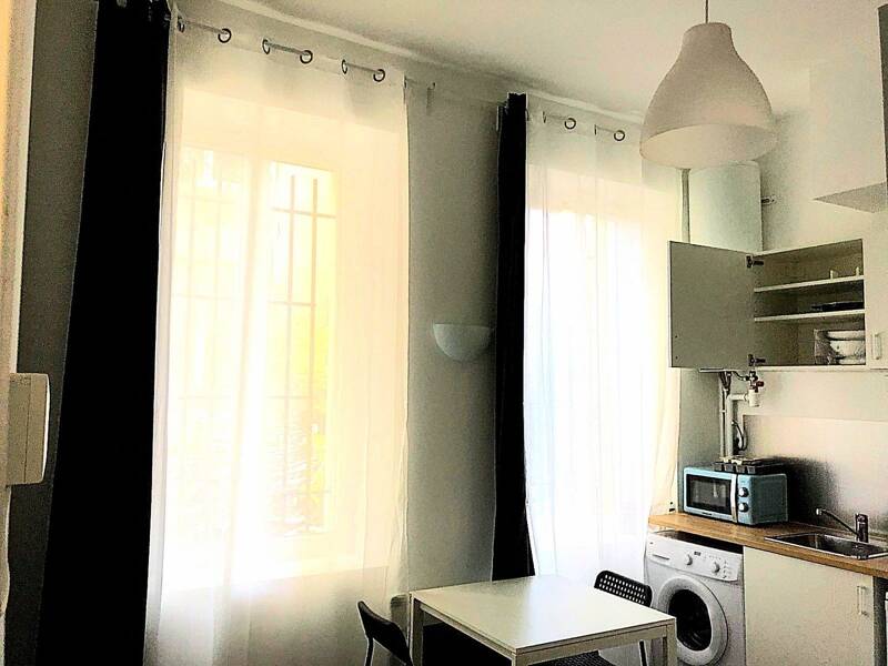 Maison à louer, 13m², PARIS 18E