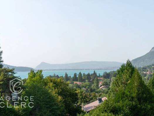 Maison à vendre 1 990 000 € 8 pièces 5 chambres 242,1 m² 2 791 m² de terrain Talloires-Montmin 74290