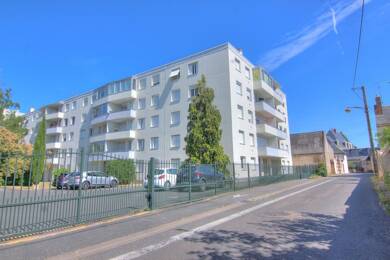Appartement à vendre 135 000 € 4 pièces 3 chambres 83,4 m² 3 étages Orbelière Olivet 45160