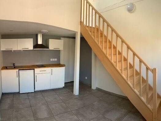 Duplex à louer 490 € 3 pièces 2 chambres 28 m² RDC Clermont-Ferrand 63000