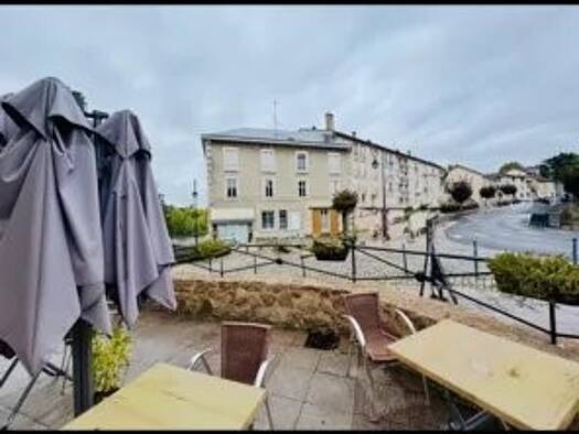 Immeuble à vendre 610 000 € 401 m² Le Sablard Limoges 87000