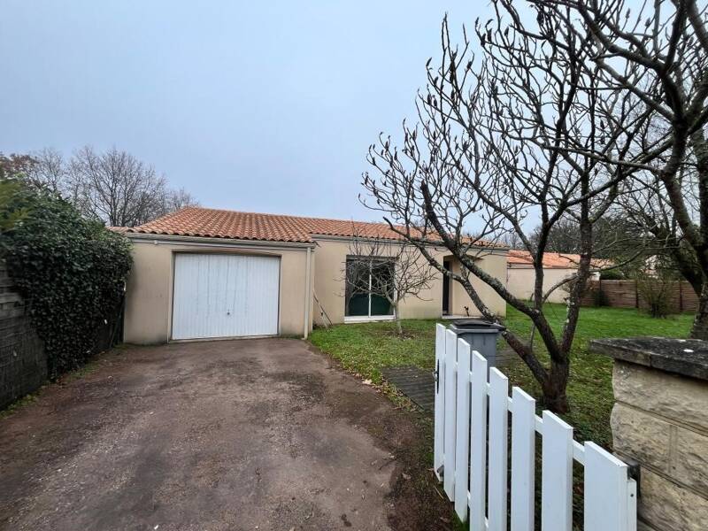 Maison à louer, 115m², VOUNEUIL SOUS BIARD