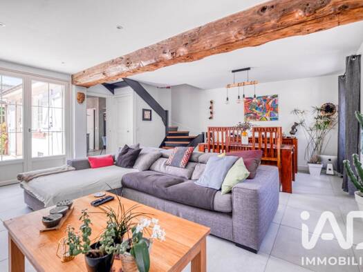 Maison de ville à vendre 280 000 € 5 pièces 3 chambres 102 m² 250 m² de terrain Varreddes 77910