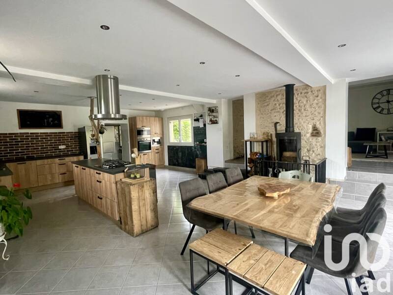 Maison à vendre, 209m², SAINT CYR EN VAL
