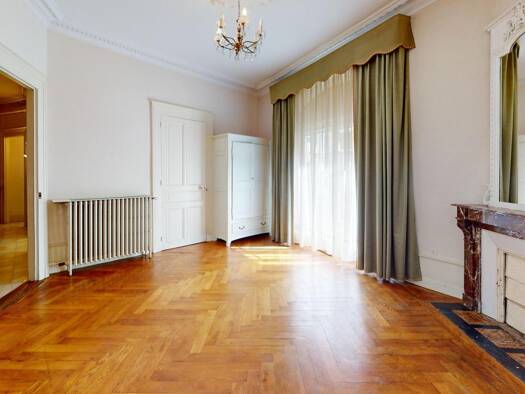 Appartement à vendre 350 000 € 5 pièces 3 chambres 104 m² Étage 1/3 Aix-les-Bains 73100