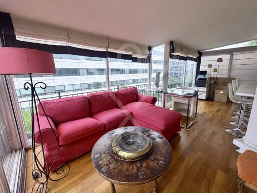 Appartement en viager libre Bouquet 341 250 € 3 pièces 1 chambre 76 m² Étage 5/5 Ile de la Jatte Neuilly-sur-Seine 92200