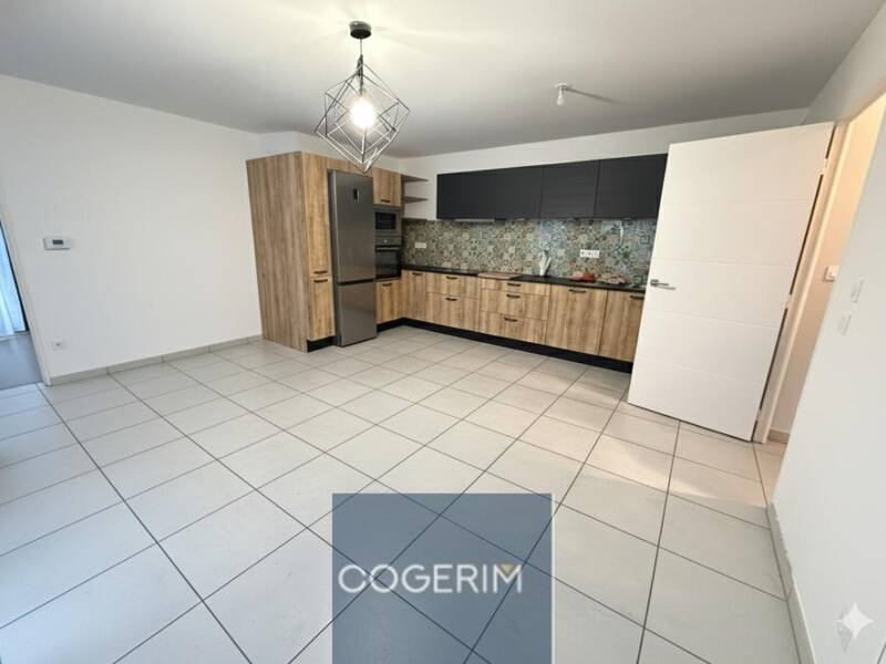 Maison à louer, 75m², CRAPONNE