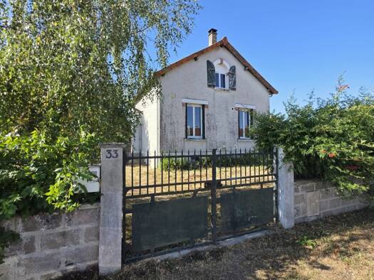 Maison à vendre 110 000 € 3 pièces 1 chambre 50 m² 2 120 m² de terrain Lapalisse 03120