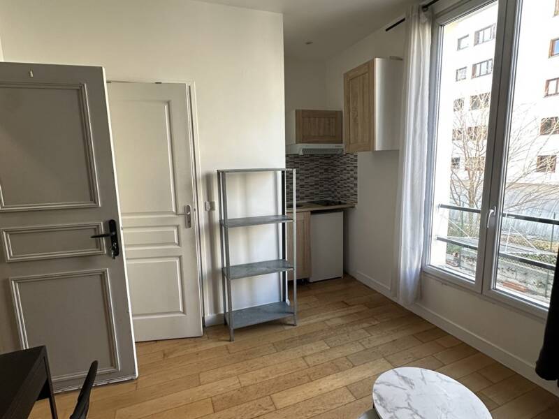 Maison à louer, 18m², PARIS 18E