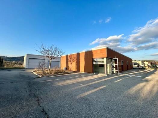 Local commercial à vendre 590 000 € 684 m² de surface de vente Greoux les Bains 04800