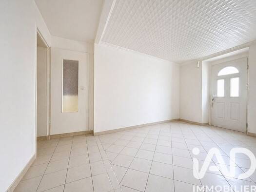 Maison à vendre 69 000 € 5 pièces 3 chambres 99 m² Troissy 51700