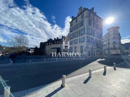 Restaurant à vendre 155 000 € 70 m² d'espace de restauration Centre Ville Pau 64000