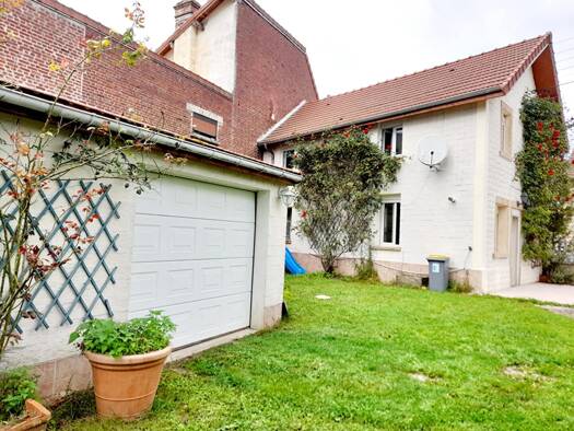 Maison à vendre 97 500 € 5 pièces 3 chambres 100 m² 800 m² de terrain Coucy le Chateau Auffrique 02380