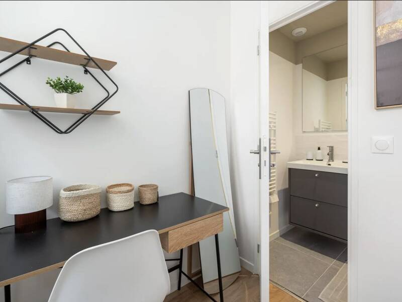 Maison à louer, 11m², PARIS 18E