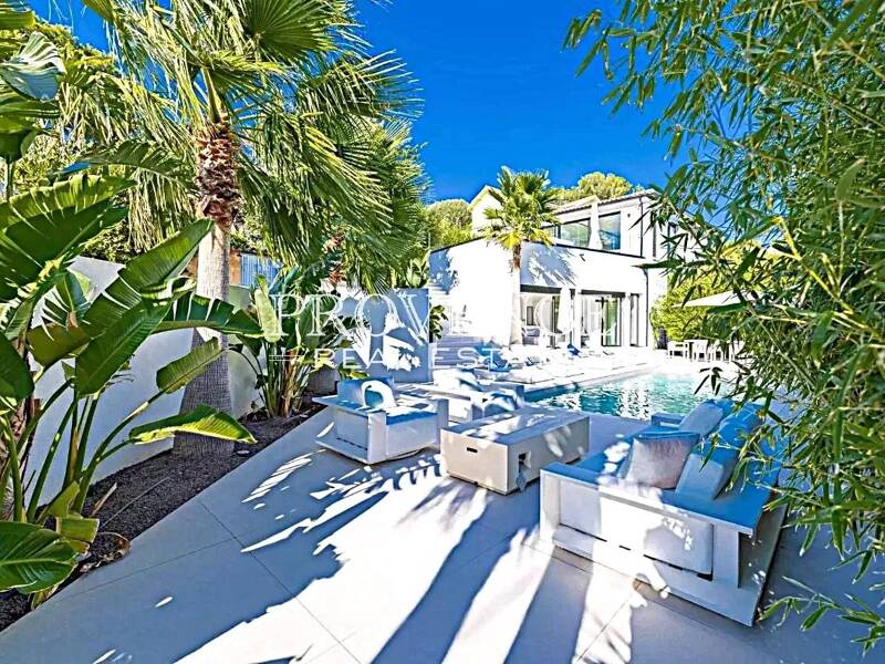 Maison à louer, 280m², MARSEILLE 11E