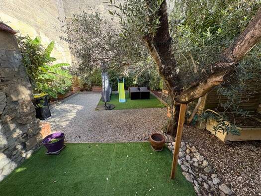 Local commercial à vendre 290 000 € 200 m² de surface de vente Rauzan 33420