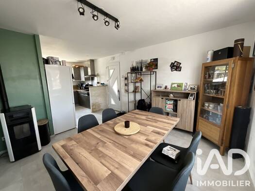 Maison de ville à vendre 146 000 € 3 pièces 1 chambre 53 m² 502 m² de terrain Ligugé 86240