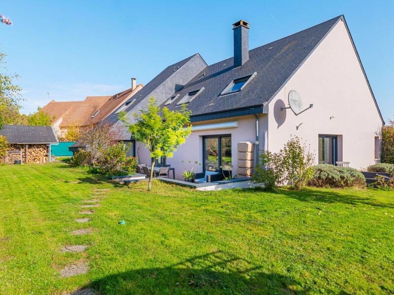 Maison à vendre, 191m², YVRE L'EVEQUE