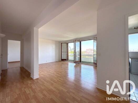 Appartement à vendre 275 000 € 4 pièces 2 chambres 78 m² Étage 3/3 Centre Est Montesson 78360