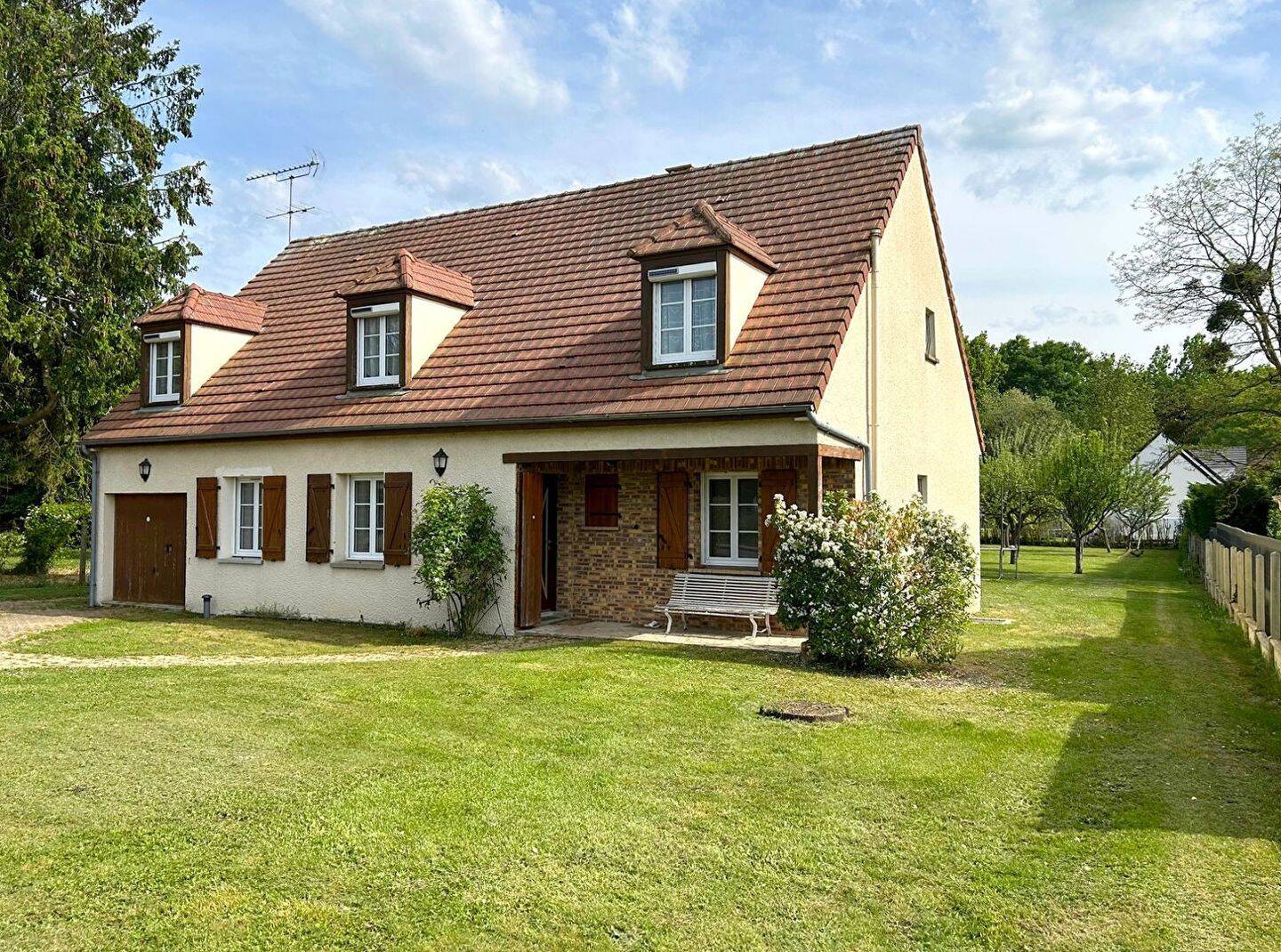 Maison à vendre, 167m², HOUDAN