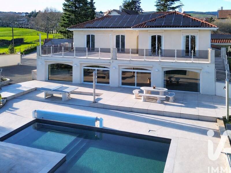 Maison à vendre, 300m², SAINT MARTIN LA PLAINE