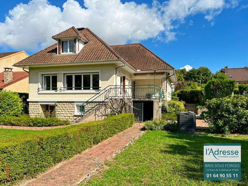 Maison à vendre, 155m², BRIIS SOUS FORGES