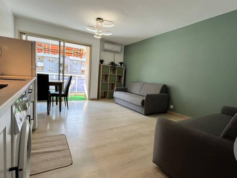 Maison à louer, 26m², JUAN LES PINS