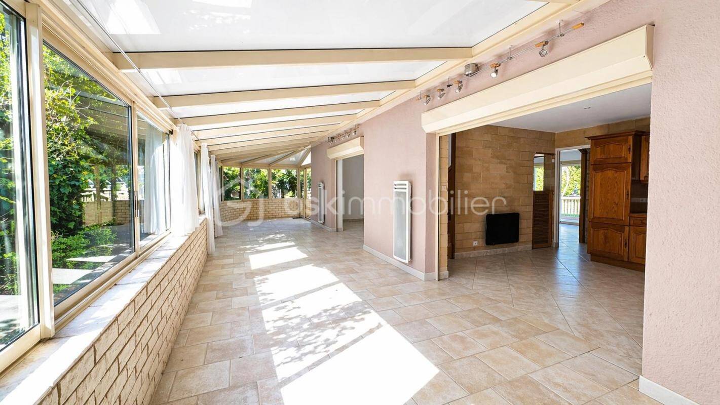 Maison à vendre, 240m², MANDRES LES ROSES