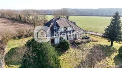 Maison à vendre 399 000 € 6 pièces 5 chambres 206 m² 1 718 m² de terrain St Andre de Corcy 01390
