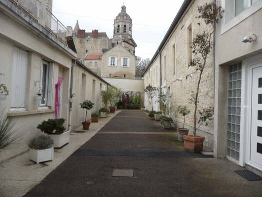 Appartement à louer 400 € 1 pièce 17 m² RDC Vaucelles Caen 14000