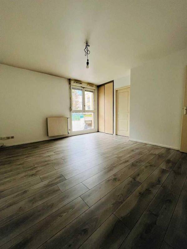 Maison à louer, 40m², SAINT MAUR DES FOSSES