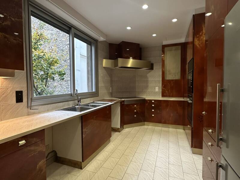 Maison à louer, 116m², PARIS 16E