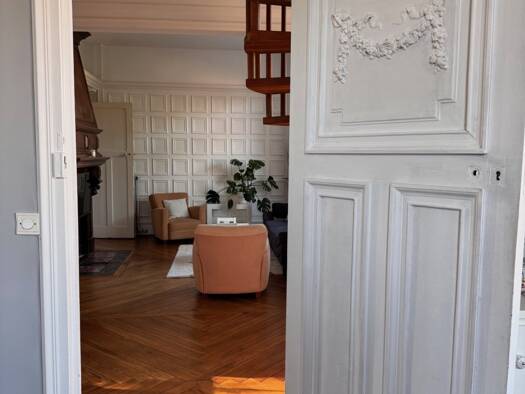 Maison à vendre 350 000 € 6 pièces 4 chambres 125 m² St Laurent de Brevedent 76700
