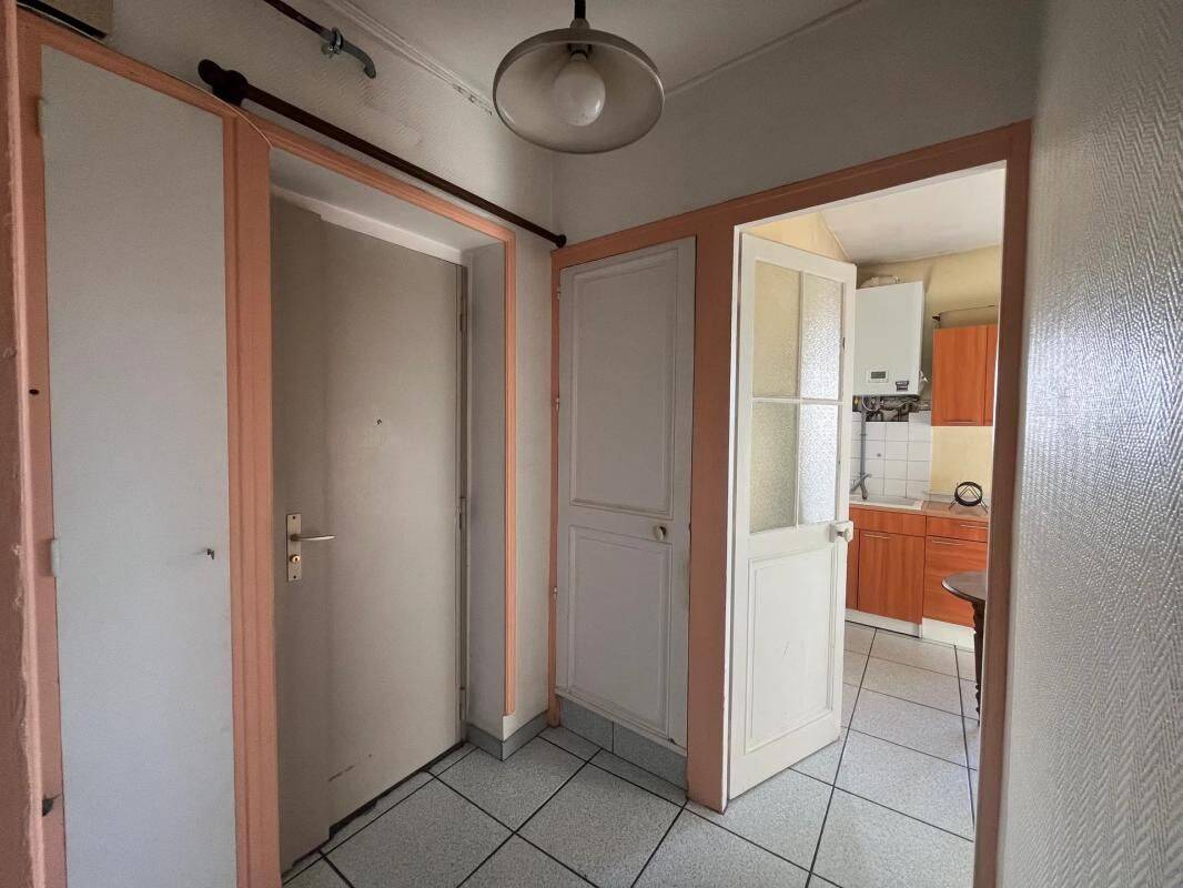 Appartement 2 pièces de 42 m² à Villeurbanne — 12