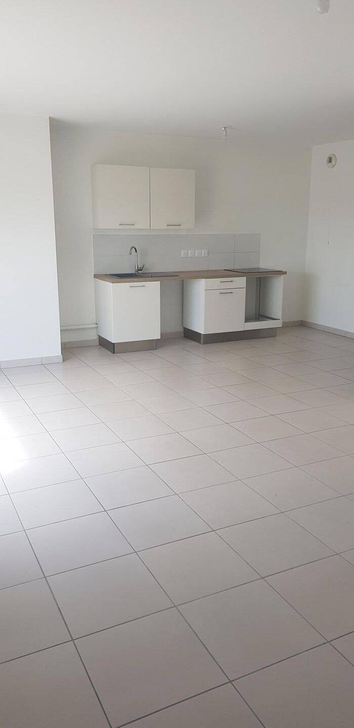 Maison à louer, 70m², BELLEVILLE