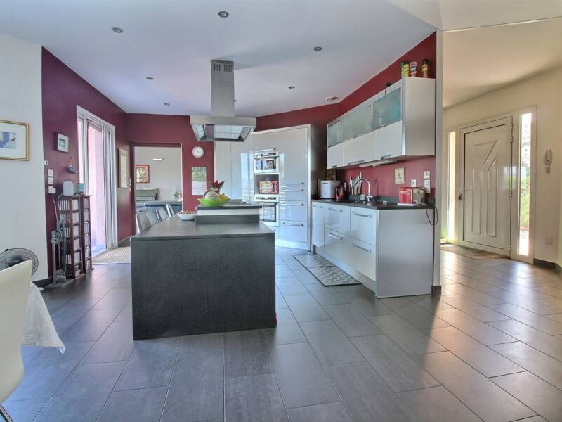 Maison à louer, 330m², VOURLES