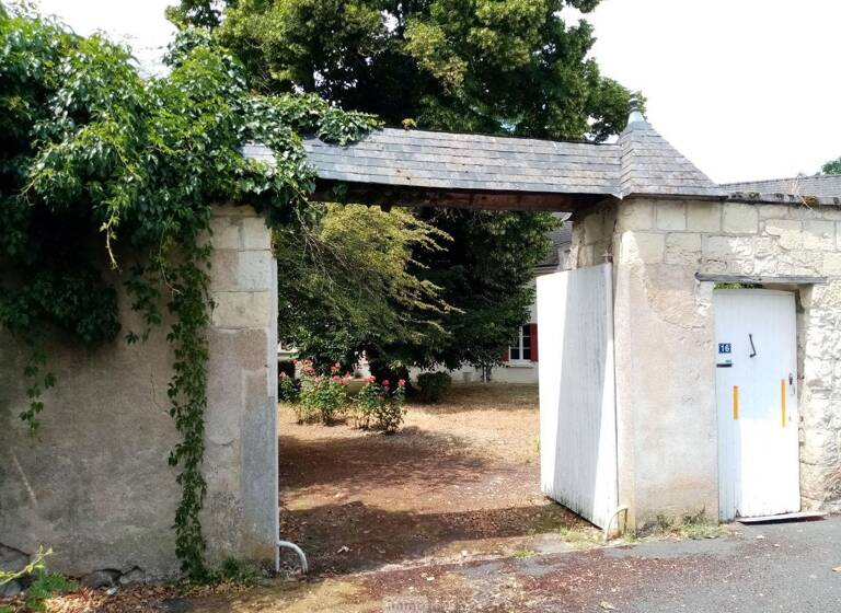 Maison à vendre 206 800 € 6 pièces 3<br/>chambres 167 m²<br/>superficie 1 377 m²<br/>terrain Beaumont-en-Véron 37420