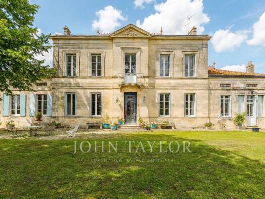 Vignoble à vendre 2 100 000 € 450 m² Centre ville Bordeaux 33000