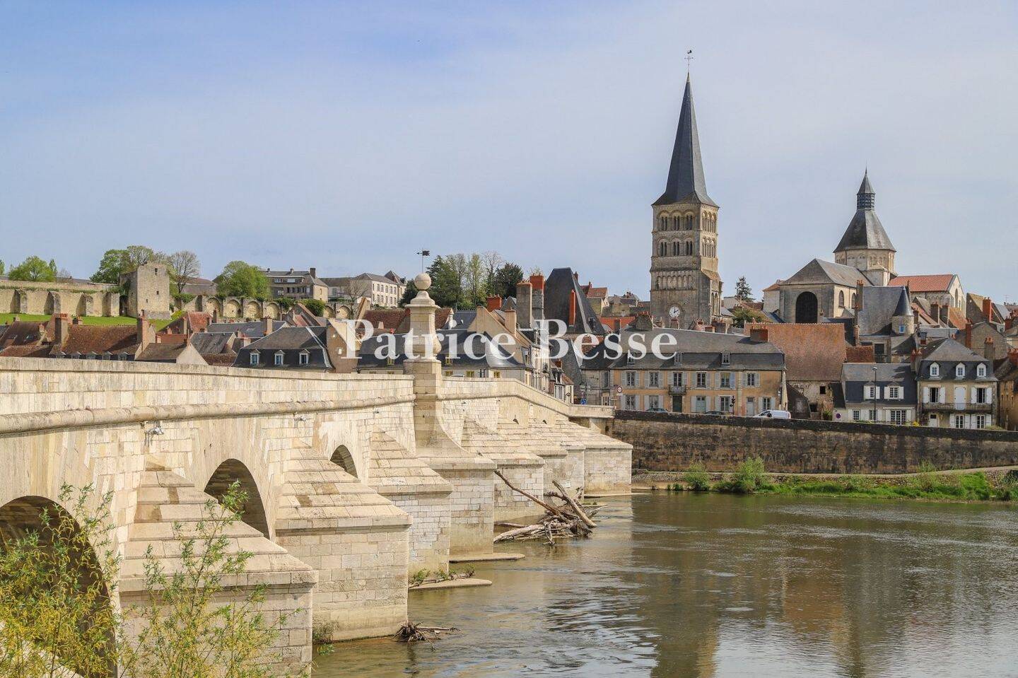 Maison à vendre, 250m², LA CHARITE SUR LOIRE
